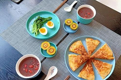 网友爆料玉林早餐店视频,传统美食魅力四溢，网友热议  第2张