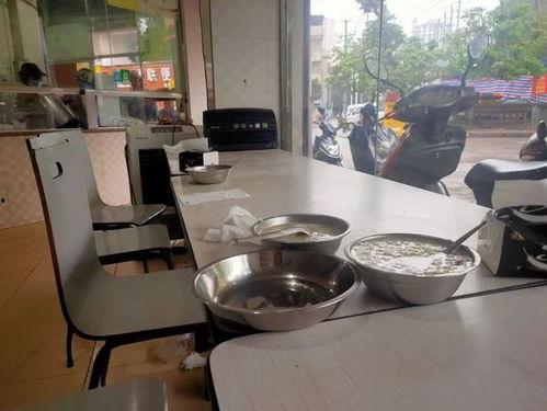 网友爆料玉林早餐店视频,传统美食魅力四溢，网友热议  第3张